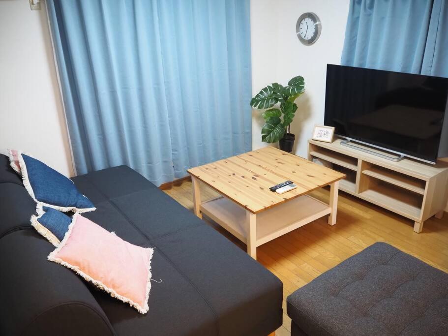 韓国新大久保通りすぐの一軒家で楽しむ東京旅行8名様 Korea Shinokubo Off The Street A House For 8pax Сasa de vacaciones *