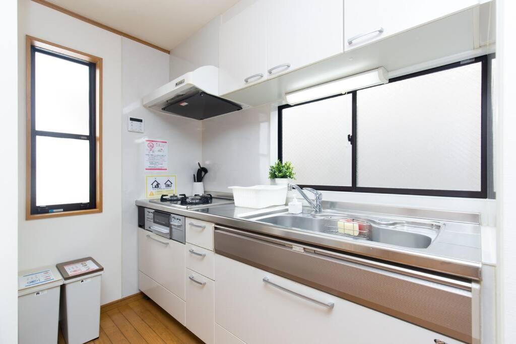 韓国新大久保通りすぐの一軒家で楽しむ東京旅行8名様 Korea Shinokubo Off The Street A House For 8pax Сasa de vacaciones